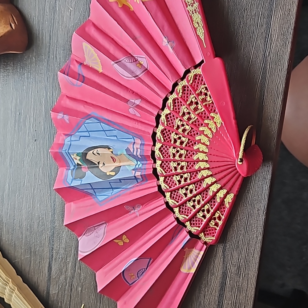 Mulan Fan